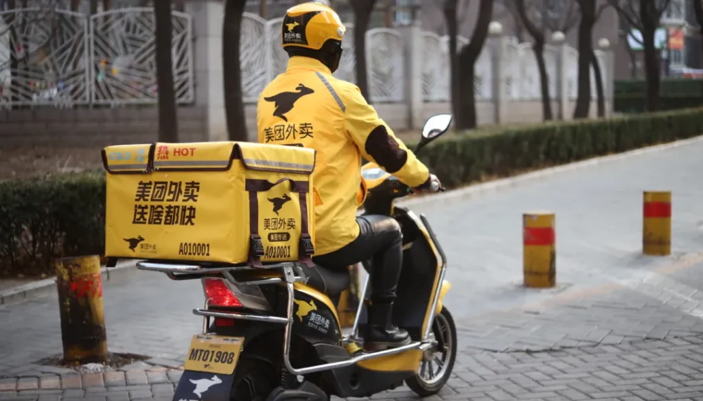 China’s Delivery Platforms Compete to Offer Better Worker Benefits