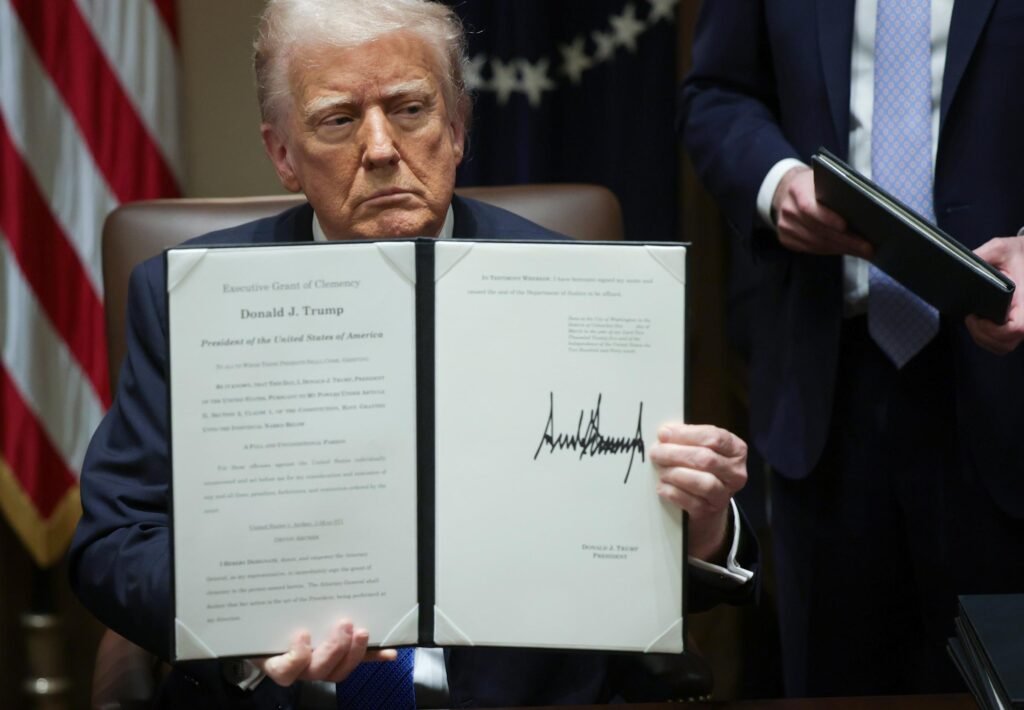 Trump Signs Sweeping Executive Order Targeting Election Rules